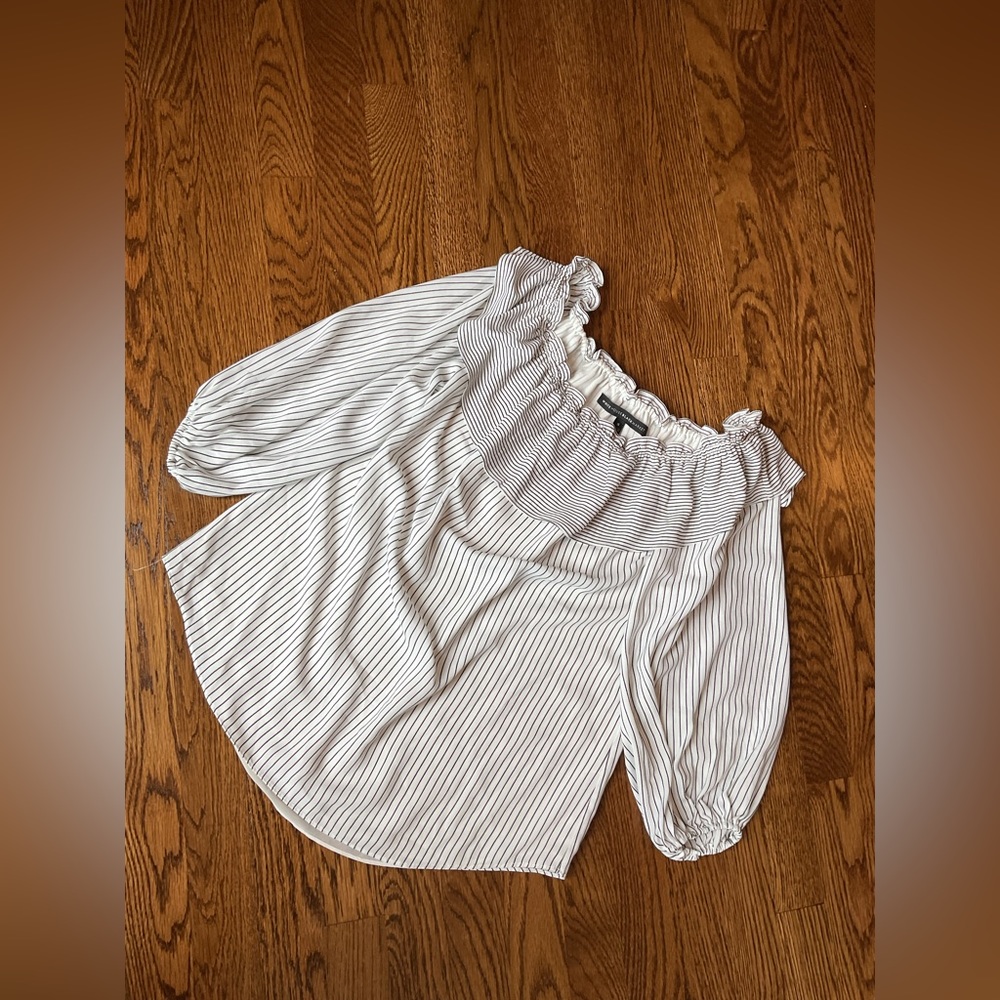 White House Black Market top